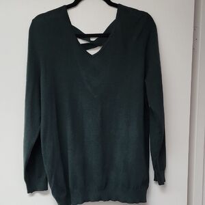 Elegant Deep Green V-Neck Sweater